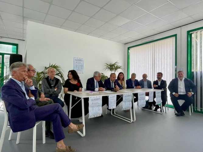 Tavolo con Rappresentanti istituzionali e ospiti