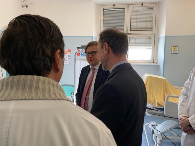 Viceministro della Salute Pierpaolo Sileri in visita al Santo Spirito 2