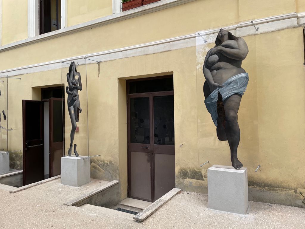 Taglio del nastro per ANIMA NERALBA, la nuova opera di Gomez al Museo Laboratorio della Mente ASL Roma 1