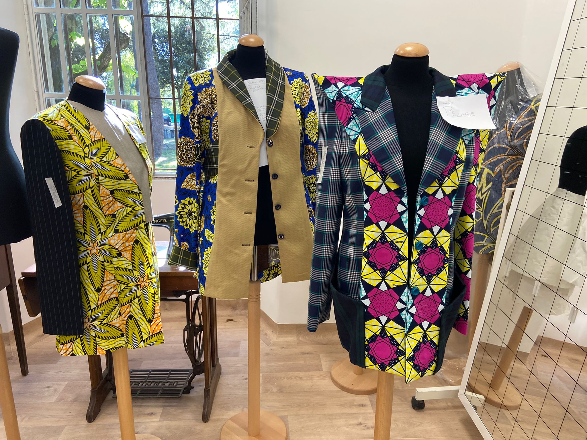Refugees live fashion show: tredici stilisti sfilano sulla passerella dell’integrazione