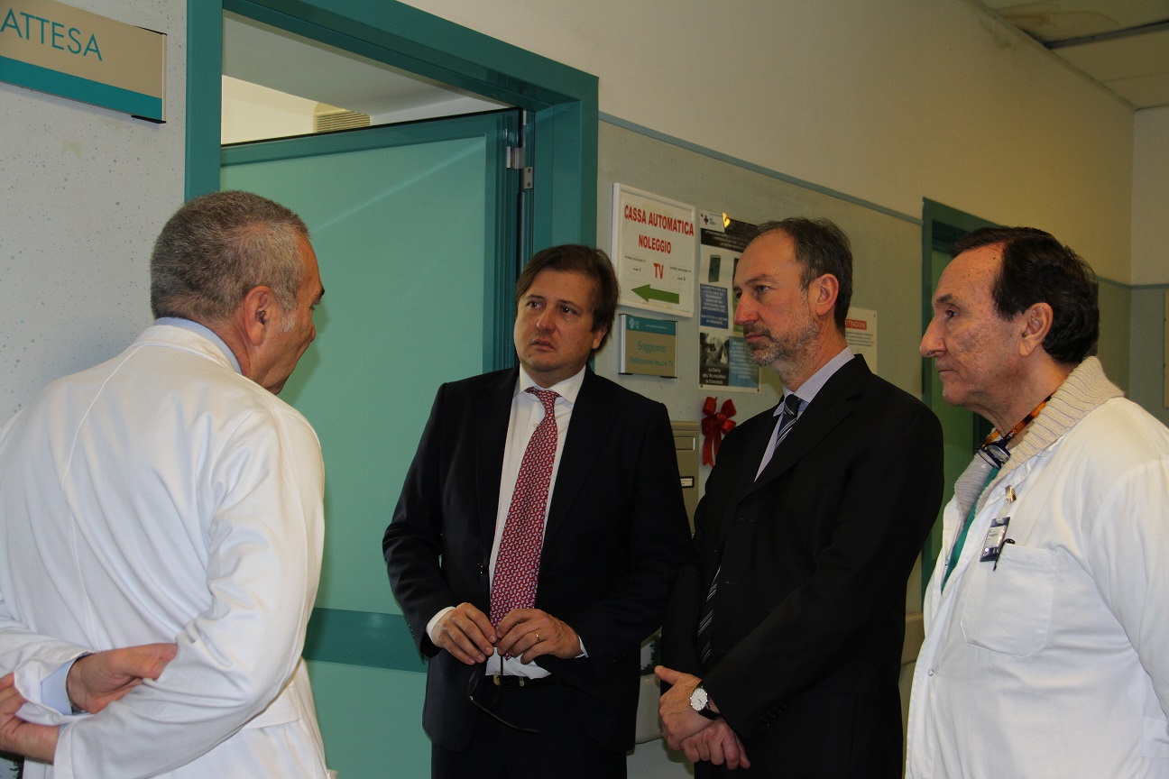 Viceministro della Salute Pierpaolo Sileri in visita al Santo Spirito