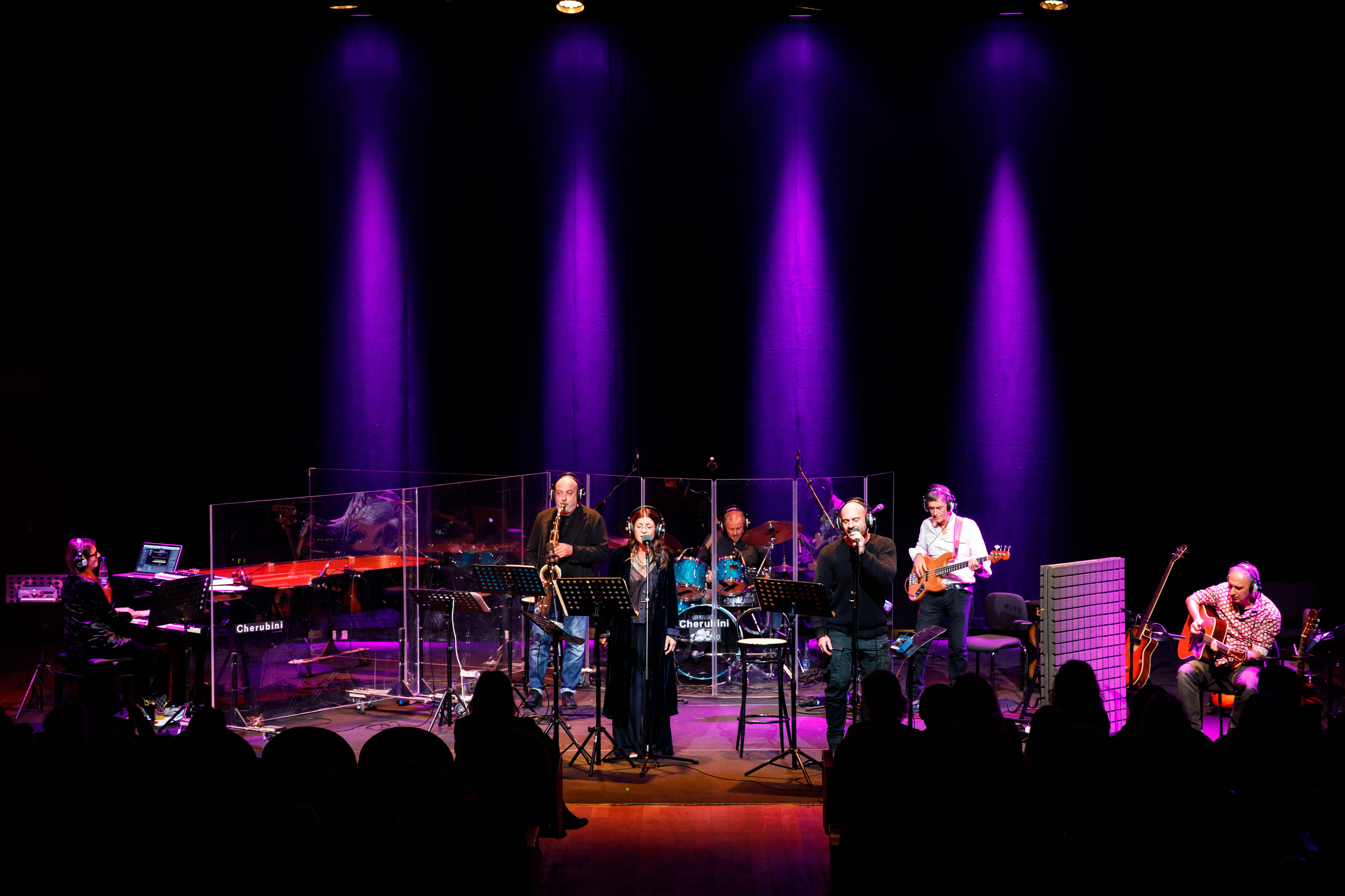 AuditoriumBand, "Tutto su Eva"